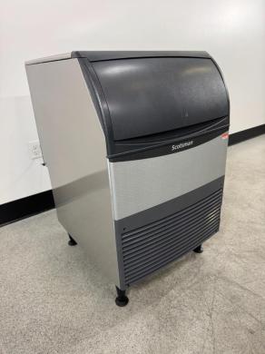 Scotsman Icemaker Commercial-Grade Laboratory Ice Maker-cover