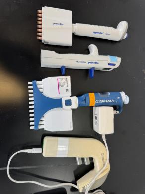 Assorted Set of 6 Manual and Electronic Laboratory Pipettes with Charging Accessories-cover
