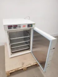 LEEC GA2000 Research CO2 Incubator, 14 of 24