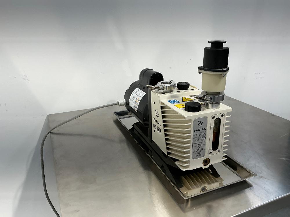 Varian DS 102 Laboratory Vacuum Pump with Franklin Electric Motor