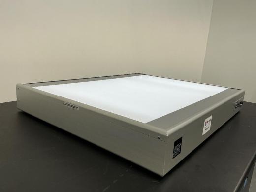 Just Normlicht Classic Line 4 Illuminated Color Viewing Light Panel-cover