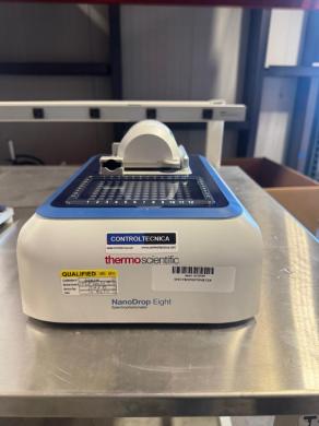 Thermo Fisher Scientific NanoDrop Eight Microvolume UV-Vis Spectrophotometer-cover
