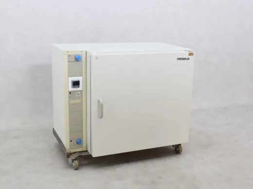 Heraeus B6120 Natural Convection Laboratory Incubator