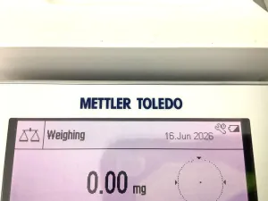 Mettler Toledo XS105 Analytical Balance with 0.01 mg Readability and 120 g Capacity, 9 of 11