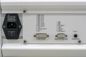 Gynkotek M300 CS High-Pressure HPLC Pump, 4 of 4