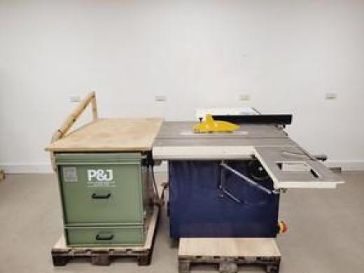 Sedgwick TA400 Table Saw With P&J Extractor Unit Lab-cover