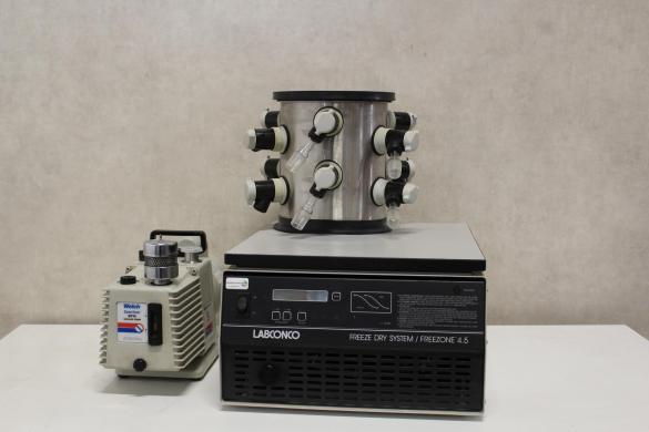 Labconco FreeZone 4.5 Liter Benchtop Freeze Dryer with Welch Vacuum Pump-cover