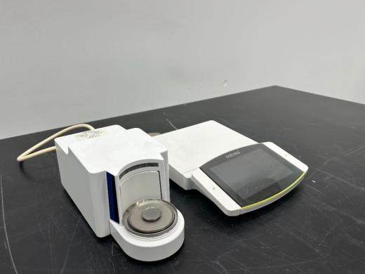 Sartorius Cubis MCA10.65-2500-M Microbalance with Touchscreen and Draft Shield-cover