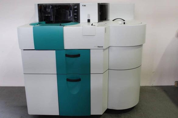 Thermo Konelab T30i Clinical Chemistry System-cover