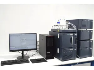Waters ACQUITY UPLC H-Class PLUS Bio System with PDA and FLR Detectors for Bioseparations (2021), 9 of 41
