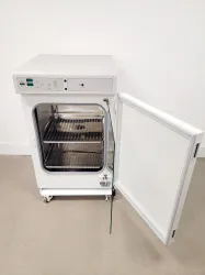 Nuaire NU-5510E Laboratory Incubator, 2 of 21