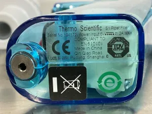 Thermo Scientific S1 Pipet Filler - Quantity 3, 4 of 4