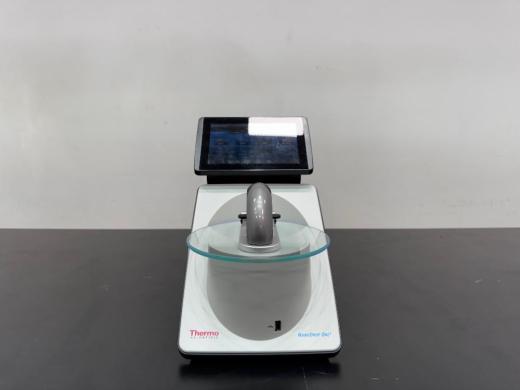 Thermo Fisher Scientific NanoDrop One C Microvolume UV/Vis Spectrophotometer-cover