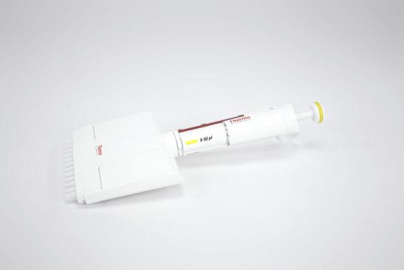 Thermo Scientific Finnpipette F1 8-Channel Adjustable Pipette, 5–50 µL-cover