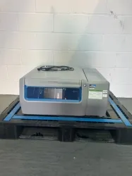 Thermo Sorvall X4R Pro Series Floor Centrifuge with Touchscreen Interface, 230V, 2 of 4