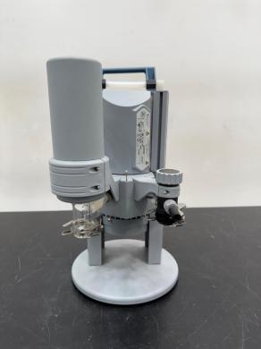 Vacuubrand Precision Vacuum Pump with 1.5 m³/h Flow Rate and 2.0 mbar Vacuum Level-cover