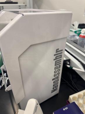 Precision Nanosystems Nanoassemblr BT Benchtop Automated Nanoparticle Formulation Instrument-cover