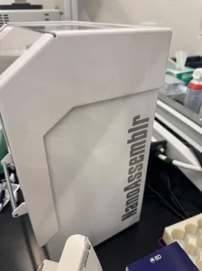 Precision Nanosystems Nanoassemblr BT Benchtop Automated Nanoparticle Formulation Instrument