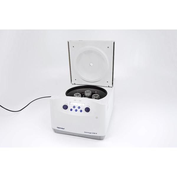 Eppendorf 5702R Refrigerated Centrifuge with A-4-38 Rotor