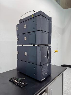 Waters Acquity UPLC System-cover
