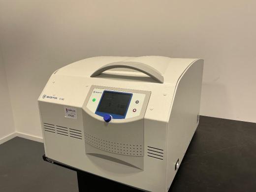 Sigma 6-16S Refrigerated Swing-Out Rotor Laboratory Centrifuge-cover