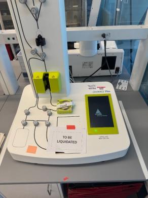 Miltenyi Biotec CliniMACS plus Clinical Cell Separation System with Touchscreen Control-cover