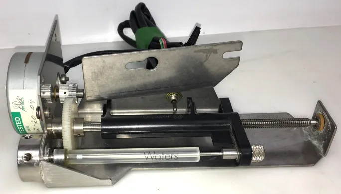 Waters Alliance 2695 HPLC Syringe Drive Assembly (P/N WAT060669)