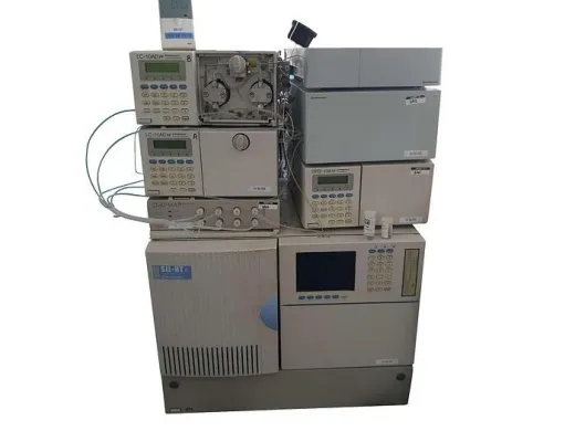 Shimadzu SIL-HT HPLC System with Accessories