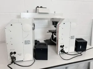 Leica DM R Upright Research Compound Microscope System with Comparison Bridge, 13 of 16