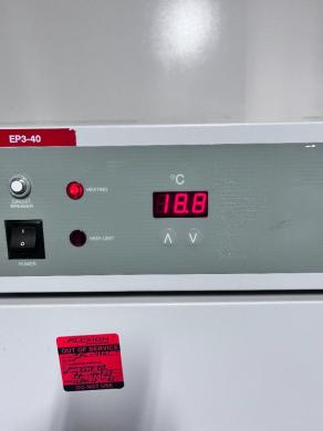 VWR 1525 Laboratory Incubator with Digital Temperature Control-cover