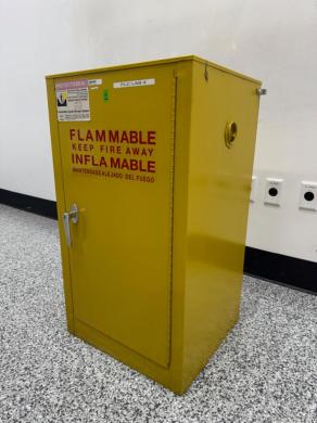 Protectoseal 5517S 12 Gallon Flammable Safety Cabinet for Laboratory Storage-cover