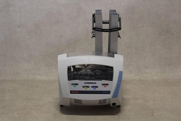 Thermo Scientific RapidStak Microplate Stacker-cover