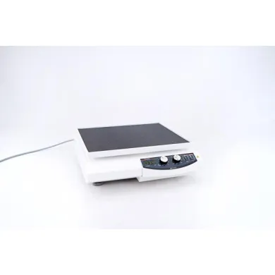 Heidolph Polymax 2040 Platform Shaker with 5° Inclination and Variable Speed 2.5-50 rpm