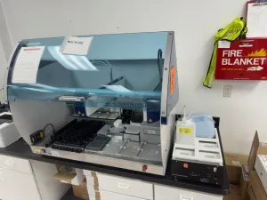 Biokit QuantaLyser 160 Robotic Liquid Handling Workstation for Automated Sample Processing, 2 of 5