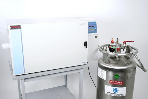 Thermo Scientific 7453 Controlled-Rate Freezer, 1.2 CFM, with LN2 Tank