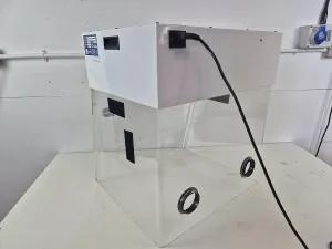 Bigneat F3-XIT Benchtop Powder Weighing Safety Cabinet, 2 of 10