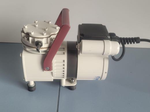 Diaphragm vacuum pump KNF N022AN.18-cover