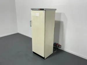 Bosch GS 31 AT Upright Laboratory Freezer with Mechanical Temperature Control, 2 of 4