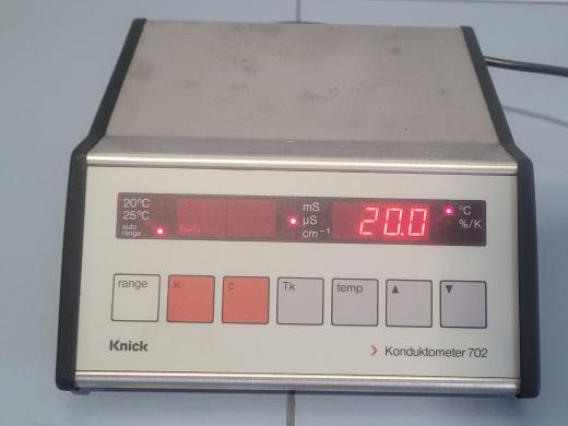 Knick Laboratory Conductivity Meter 702-cover