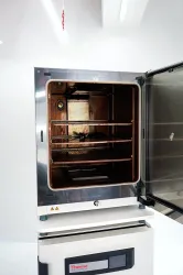 Thermo Scientific HERAcell Vios 250i CO2 Incubator with Copper Interior, 250 L, 5 of 8