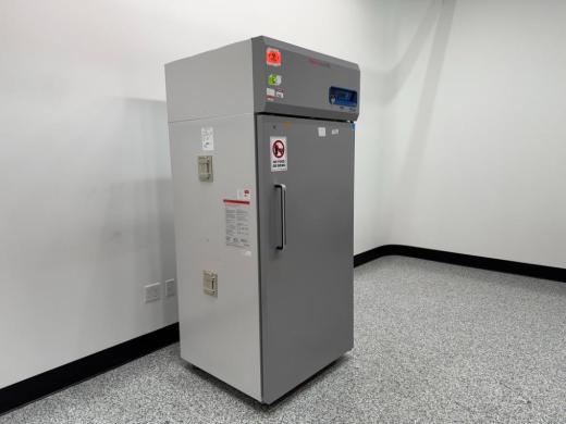 Thermo TSX3020FA -20C Freezer-cover