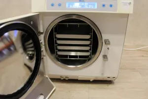 Melag Vacuklav 31-B Autoclave for Demanding Sterilization, 2 of 5