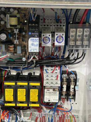 Mokon Circulating Water Temperature Control System with DuraTherm Insulated Tank-cover