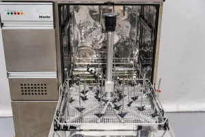 Miele G 7883 CD Laboratory Dishwasher for Medical and Research Facilities, 4 of 5