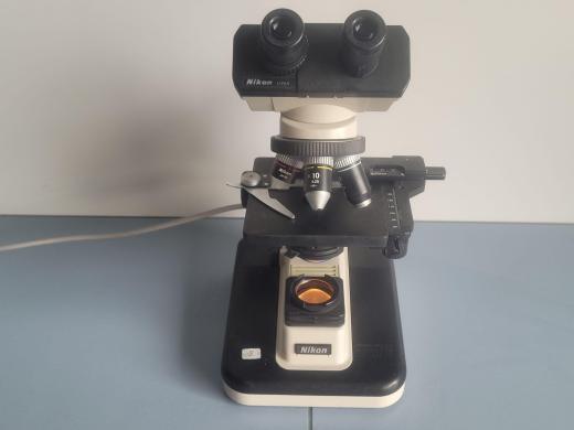 NIKON YS2-T Microscope - 4 Objectives-cover