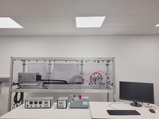 Pfeiffer Vacuum System with TCU 330 and MVP 070-3C-cover