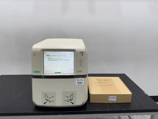 Bio-Rad ChemiDoc Imaging System for Molecular and Chemiluminescence Imaging-cover