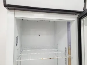 RDC SS-P360FA Upright Laboratory Display Cooler for Sample Storage, 4 of 10