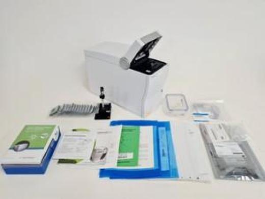 Agilent 2100 Bioanalyzer System with Software & Accessories lab-cover