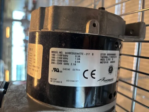 Thomas 669BESUU44TFE-217 C Vacuum Pump